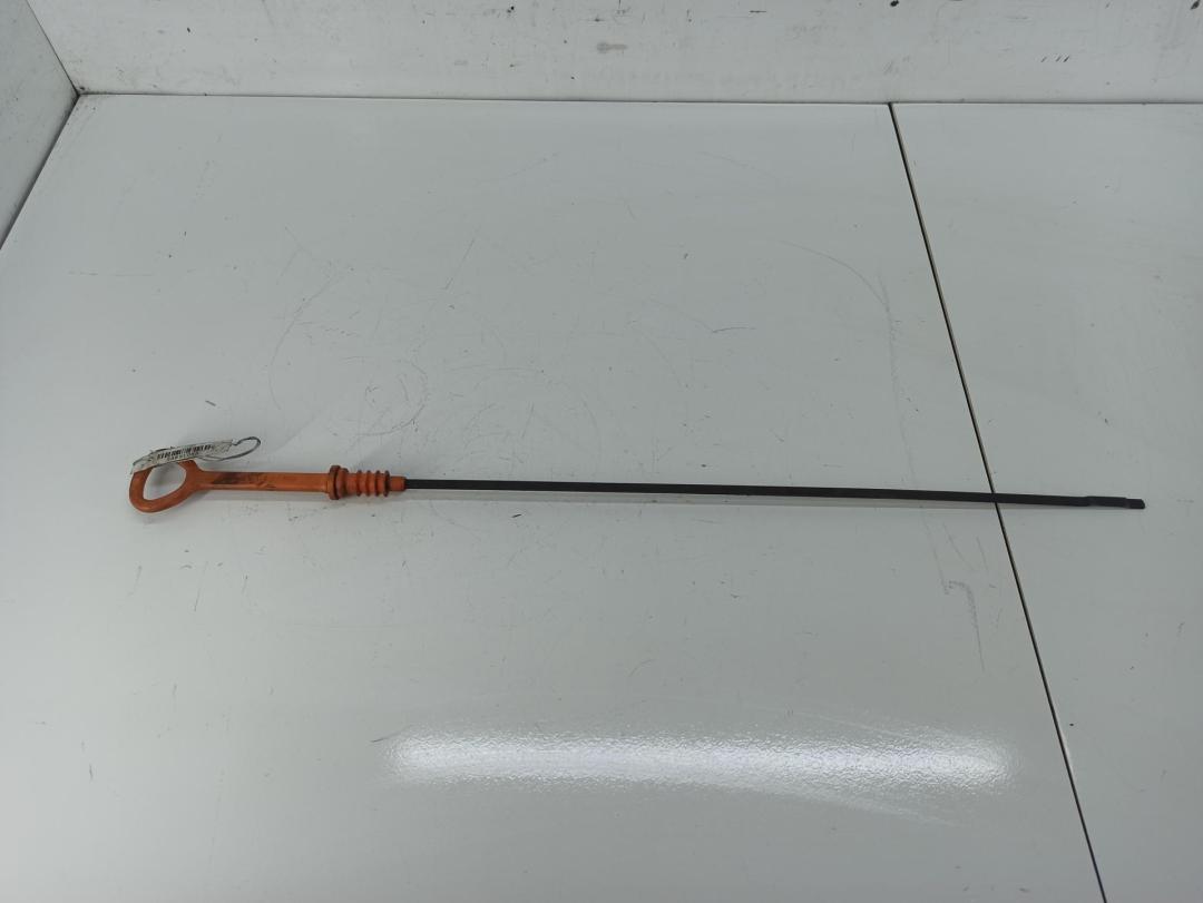 щуп двигателя Audi 80 B4 1991, 2.0 л., бензин, МКПП, серый, седан, 053115611A