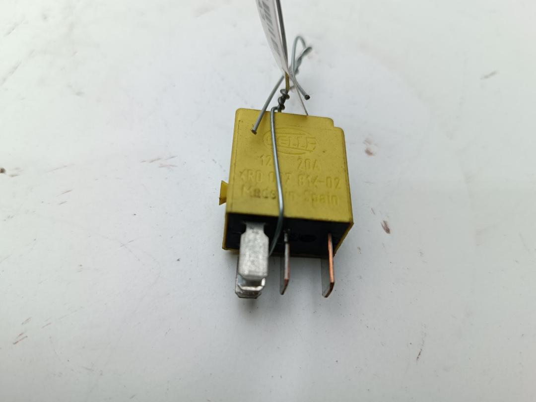 реле (прочие) Mercedes-Benz E W211 2004, 3.2 л., дизель, АКПП, серый, универсал, 0025421219