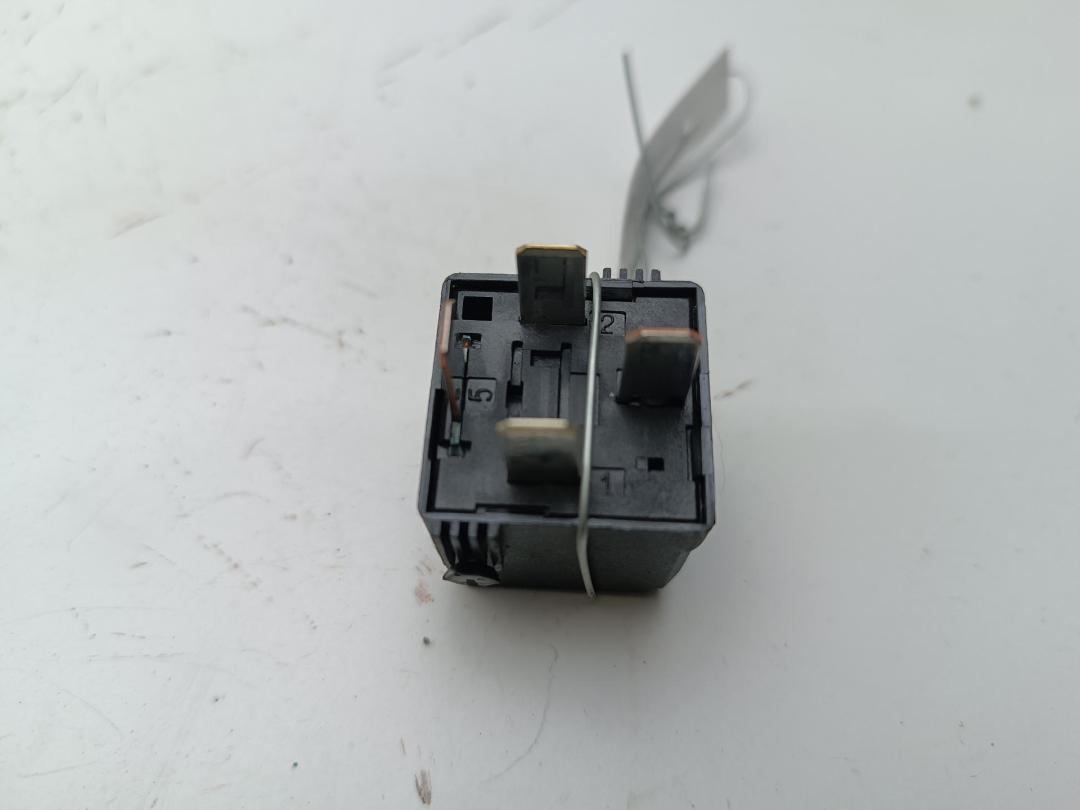 реле (прочие) Mercedes-Benz E W211 2004, 3.2 л., дизель, АКПП, серый, универсал, 0025421319