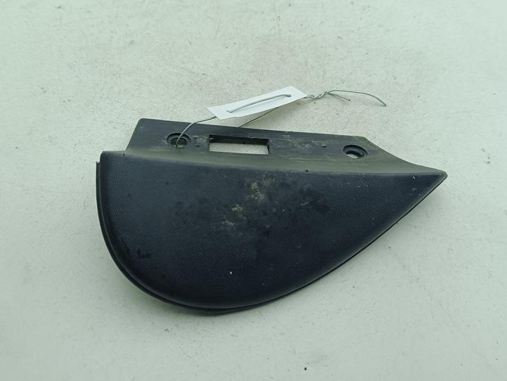 Накладка крыла (уголок зеркала) переднего правого Renault Scenic I 2001, 1.6 л., бензин, МКПП, серый, минивэн, 7700841709