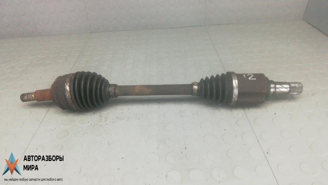 полуось передняя левая (приводной вал, ШРУС) Renault Scenic 3 поколение 2010, 1.9 л., дизель, МКПП, минивэн - фото №1