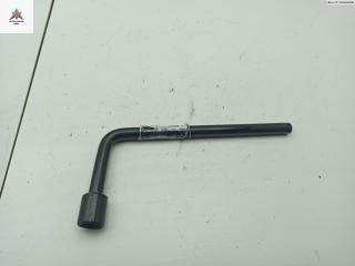 ключ колесный (балонный) Dacia (Renault) Logan 2009, 1.4 л., бензин, МКПП, красный, универсал, 1509509