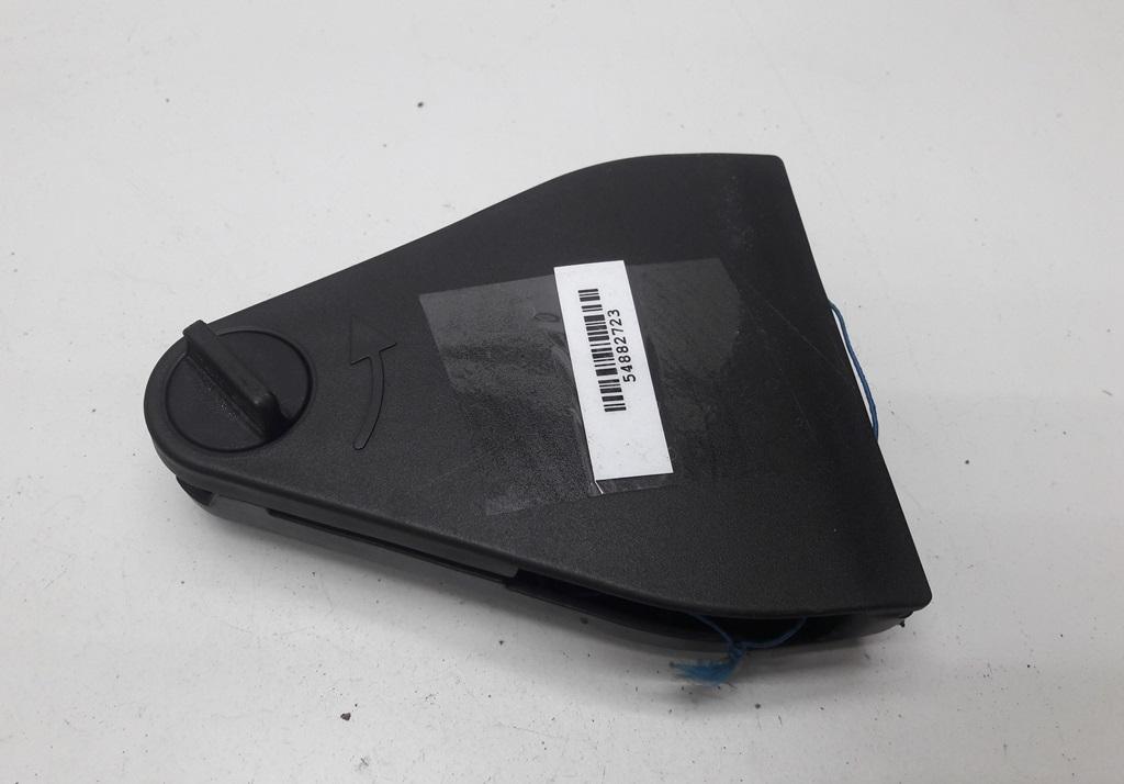 кронштейн (крепление) Volkswagen Passat B5 1998, 1.9 л., дизель, МКПП, красный, седан, 3B5860285B