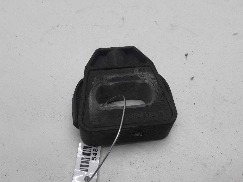 кронштейн радиатора Volkswagen Bora 2000, 1.6 л., бензин, МКПП, чёрный, седан, 1J0806157A