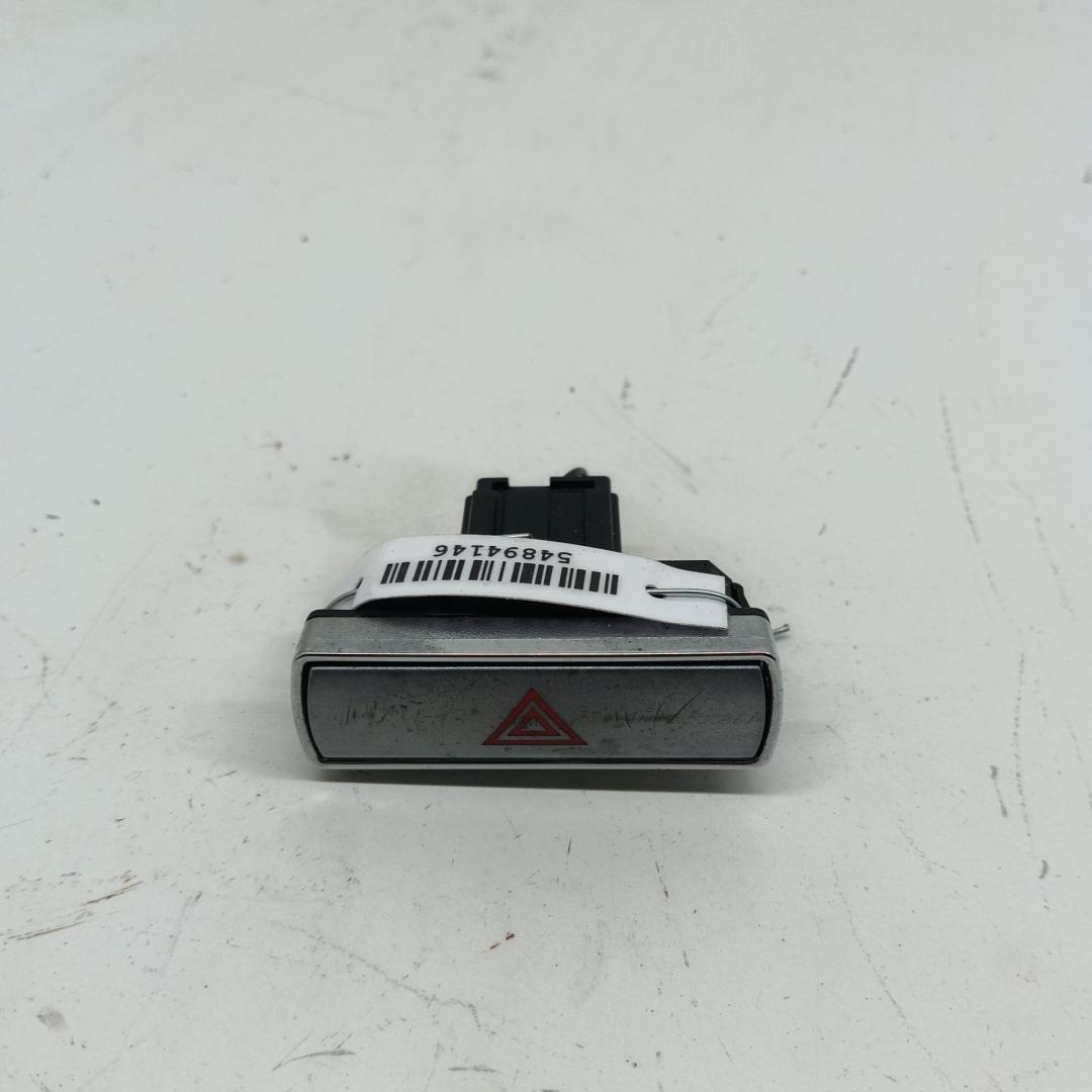 кнопка аварийной сигнализации Ford Mondeo III 2004, 1.8 л., бензин, МКПП, серый, универсал, 4S7T13A350AB