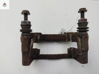 скоба суппорта Opel Zafira 2 поколение (B) 2006, 1.9 л., дизель, МКПП, чёрный, минивэн