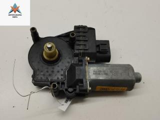 моторчик стеклоподъемника передний правый Audi A6 4B/C5 [рестайлинг] 2003, 2.4 л., бензин, МКПП, серый, универсал, 4B0959802E