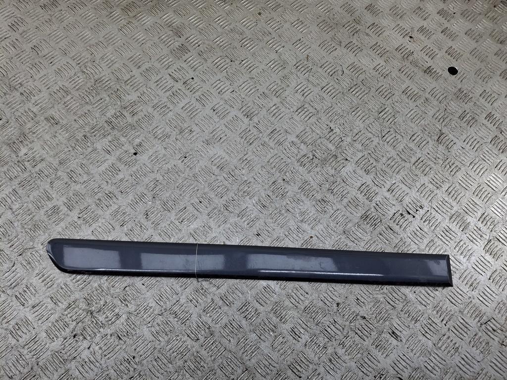 молдинг двери задней правой Opel Zafira B 2006, 1.9 л., дизель, МКПП, чёрный, минивэн, 13137775