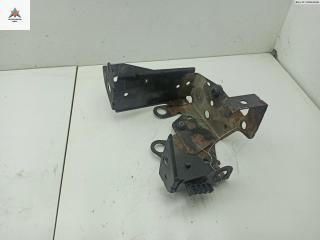 кронштейн (крепление) Renault Laguna 2 поколение 2003, 1.8 л., бензин, МКПП, серый, хетчбэк 5 дв.