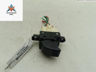 кнопка стеклоподъемника переднего правого Mazda 6 GG 2002, 2.0 л., бензин, МКПП, серый, седан, 3582E2N