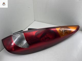 фонарь задний правый Nissan Almera Tino V10 2002, 2.2 л., дизель, МКПП, чёрный, минивэн