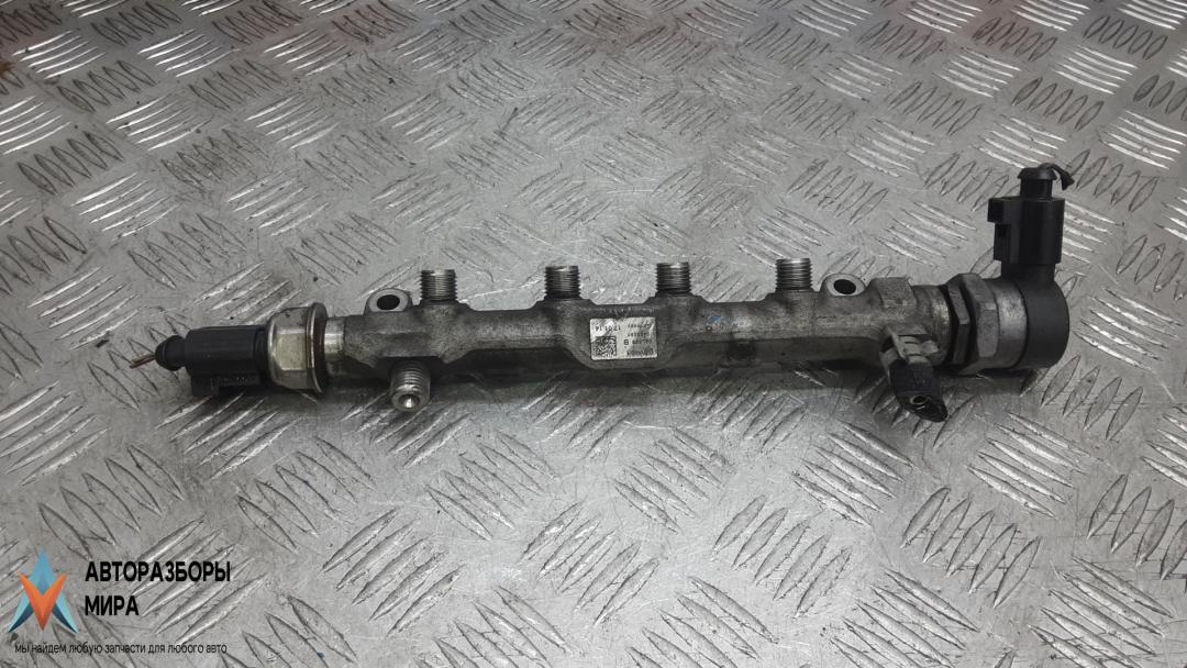 топливная рампа Skoda Octavia 3 поколение (A7) 2014, 1.6 л., дизель, МКПП, хетчбэк 5 дв., 04L130089B - фото №1