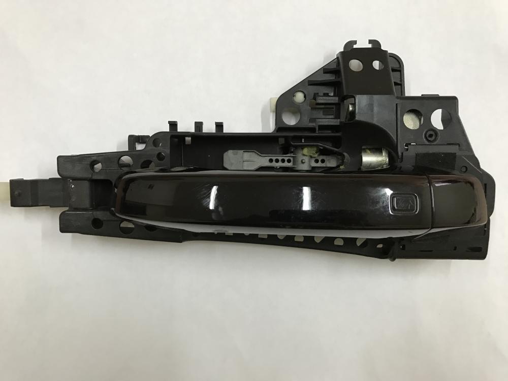 ручка наружная передняя правая Audi A8 D4 2011, 8T0837167A