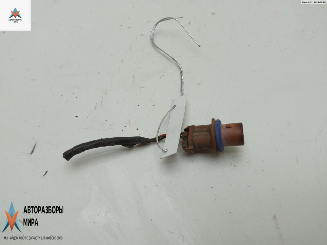 Патрон лампы фонаря Fiat Croma 2 поколение 2006, 1.9 л., дизель, АКПП, серый, хетчбэк 5 дв. - фото №1