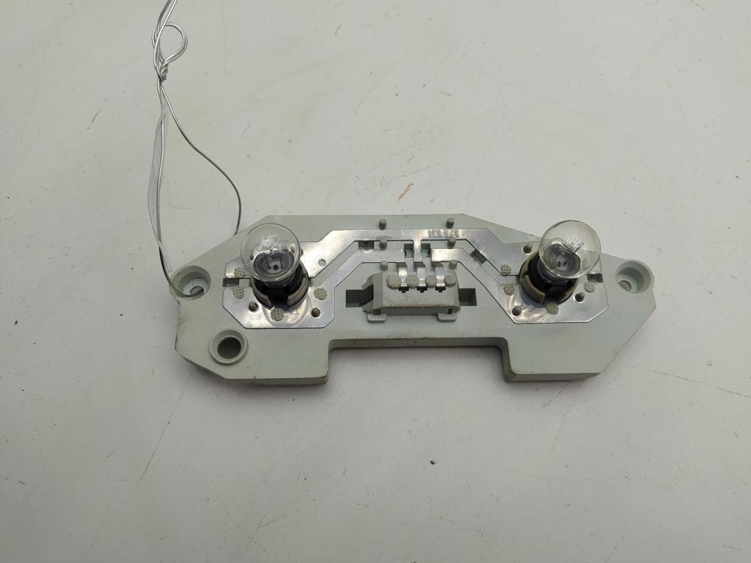 Плата фонаря заднего правого Mercedes-Benz E-Класс W211/S211 2003, 3.2 л., дизель, АКПП, серый, универсал, 2118200777 - фото №1