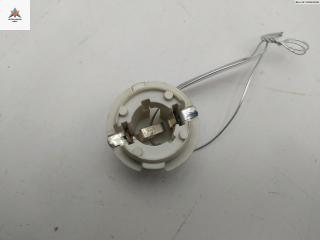 Патрон лампы фонаря Mercedes-Benz E-Класс W210/S210 [рестайлинг] 1999, 2.0 л., бензин, МКПП, красный, универсал, 186136