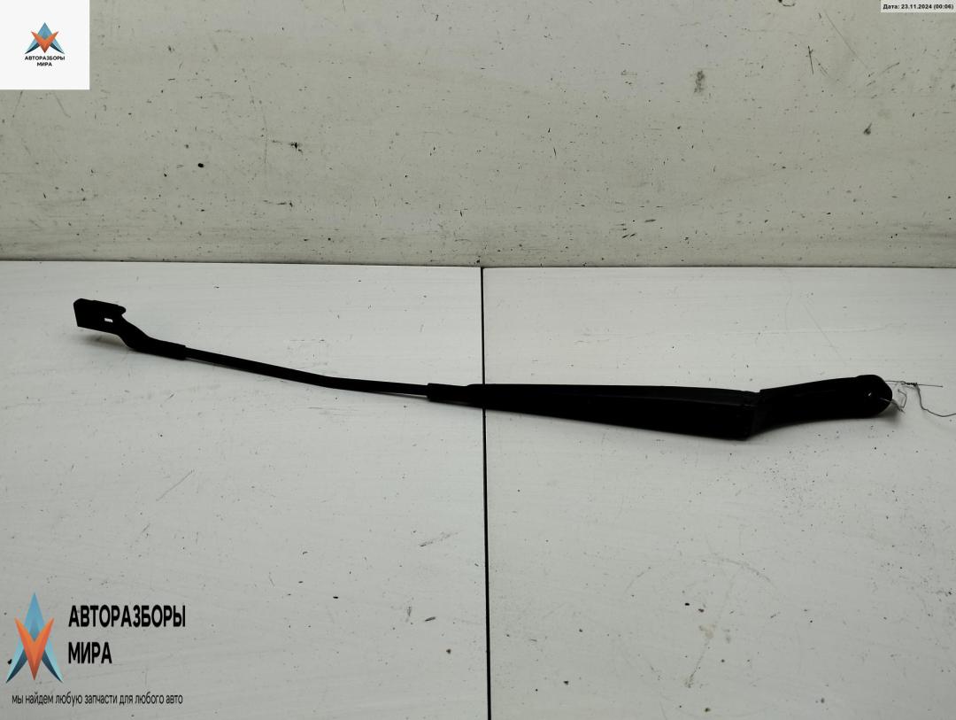 Щеткодержатель (поводок стеклоочистителя) передний Volkswagen Passat B6 2005, 2.0 л., бензин, МКПП, синий, универсал, 3C1955410B - фото №1