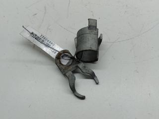 кронштейн (крепление) Ford Mondeo 3 поколение [рестайлинг] 2004, 1.8 л., бензин, МКПП, серый, универсал