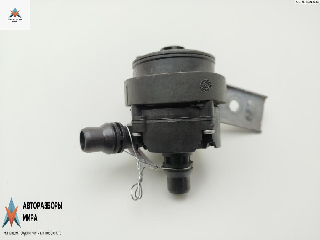 Насос водяной дополнительный BMW 2 Tourer F45/F46 2019, 1.5 л., гибрид, 8643397 - фото №1