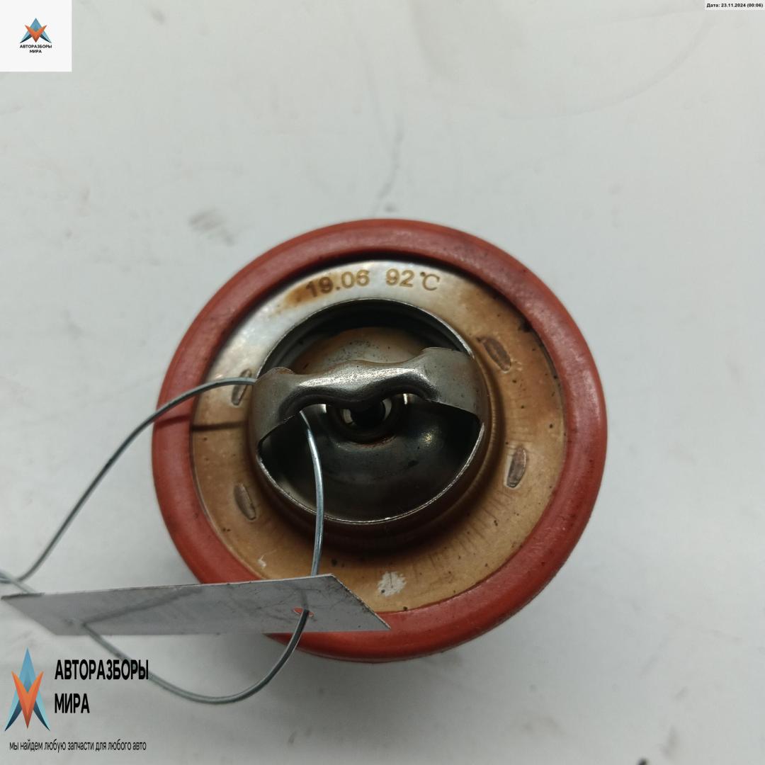 термостат Ford Focus 1 поколение 2000, 2.0 л., бензин, МКПП, зелёный, универсал - фото №1