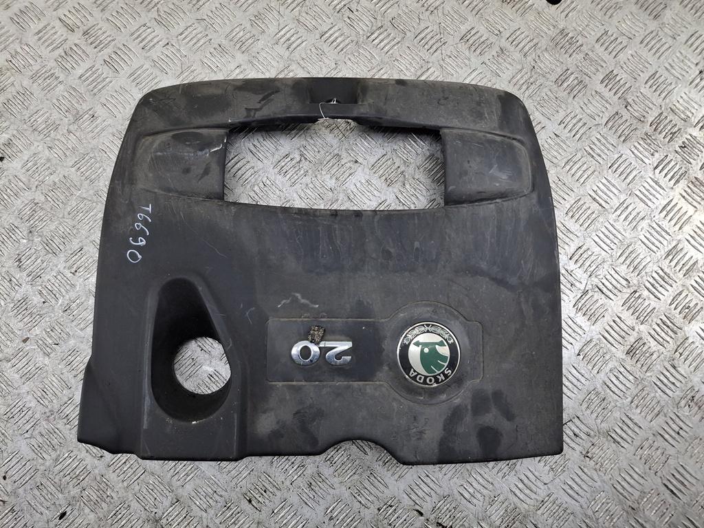 декоративная крышка двигателя Skoda Octavia mk1 (A4 1U) 2003, 2.0 л., бензин, МКПП, синий, универсал, 06A103925CM.