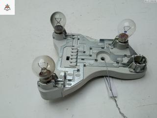 панель заднего левого фонаря Mitsubishi Carisma 1 поколение 1997, 1.6 л., бензин, МКПП, серый, хетчбэк 5 дв., 29212101