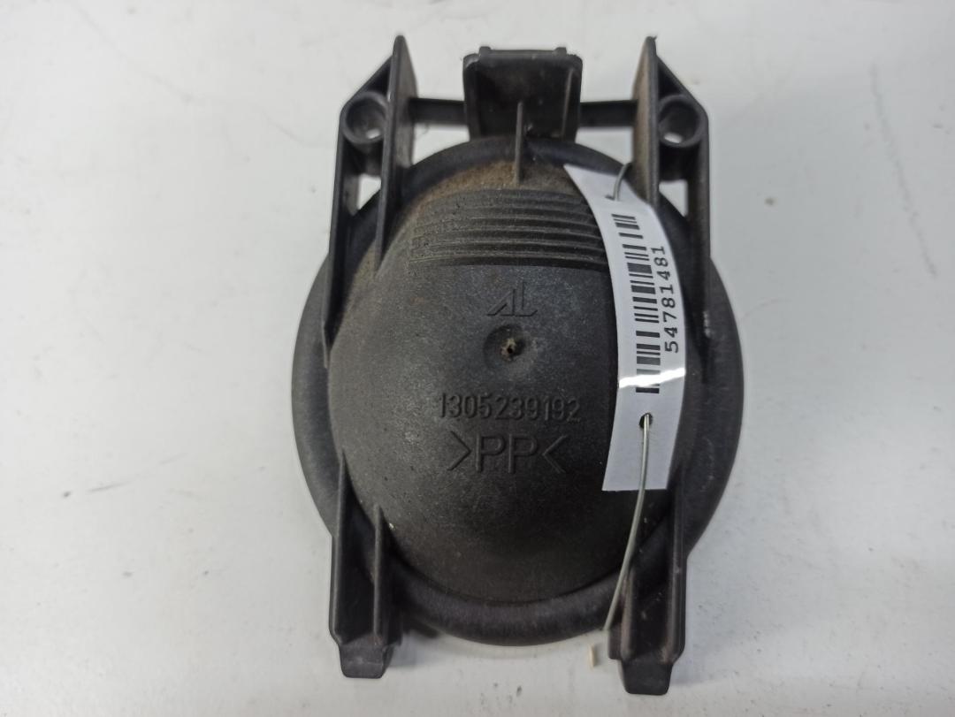 крышка фары Mercedes-Benz A W169 2005, 1.5 л., бензин, МКПП, красный, хетчбэк 3 дв., 1305239192