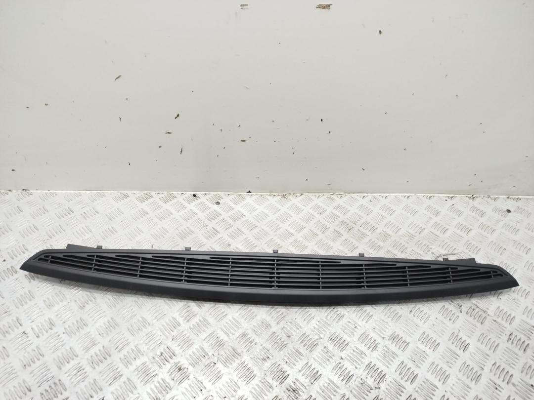 дефлектор обдува салона BMW 7 F01/F02 2012, 3.0 л., гибрид, АКПП, серый, седан, 51469112718, 9112718