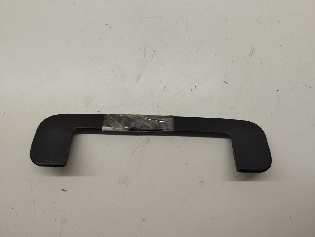 Накладка на ручку двери Audi 80 B3 1991, 1.8 л., бензин, МКПП, красный, седан