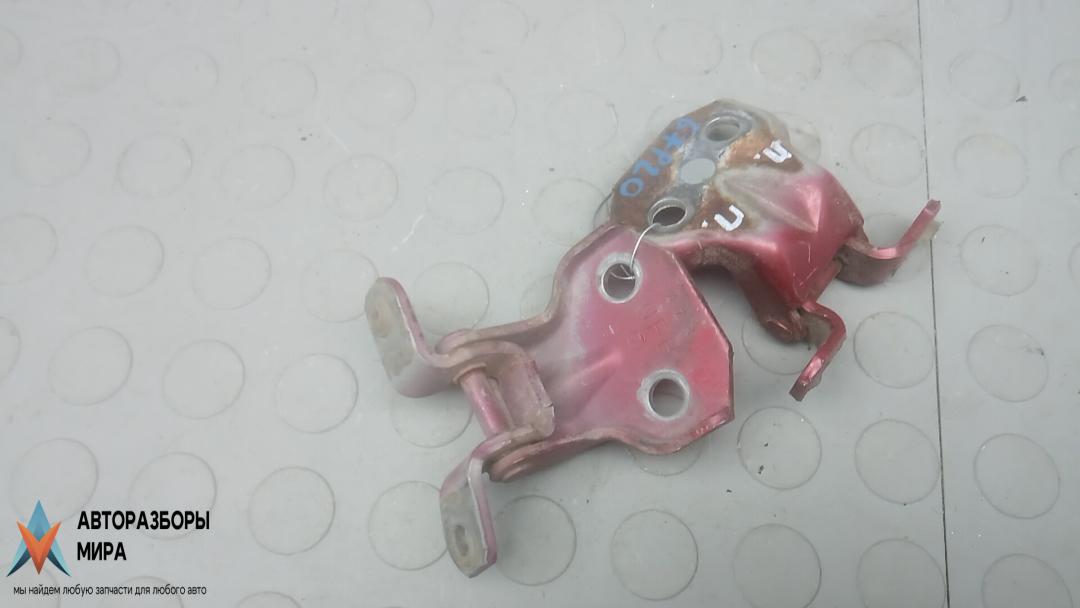 петля двери Subaru Forester 2 поколение (SG) 2004, 2.0 л., бензин, МКПП, внедорожник 5 дв. - фото №1