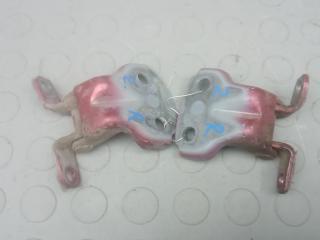 петля двери Subaru Forester 2 поколение (SG) 2004, 2.0 л., бензин, МКПП, внедорожник 5 дв.