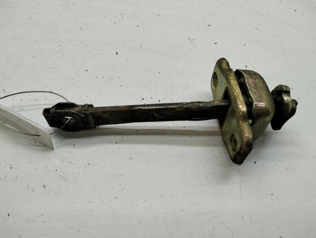 Ограничитель открывания двери задней Volkswagen Passat B4 1995, универсал, 3A0837249