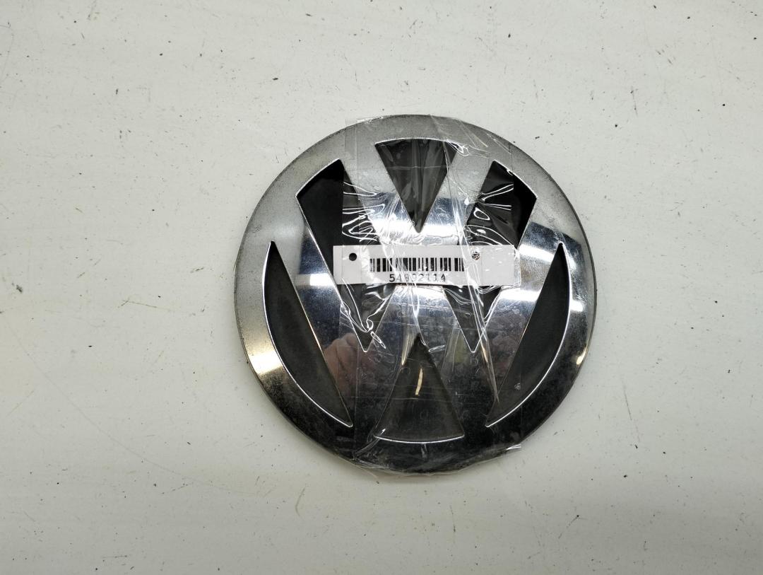 эмблема Volkswagen Passat B6 2007, 2.0 л., дизель, МКПП, чёрный, универсал, 3C9853630