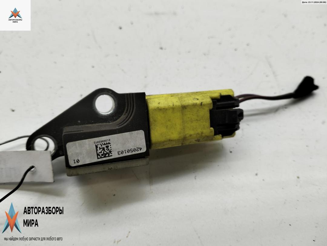 датчик AirBag Volkswagen Passat B6 2005, 2.0 л., бензин, МКПП, синий, универсал, 3C0909606B - фото №1