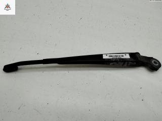 Щеткодержатель (поводок стеклоочистителя) задний Volkswagen Golf 4 поколение 2000, 1.9 л., дизель, МКПП, синий, универсал, 1J9955707