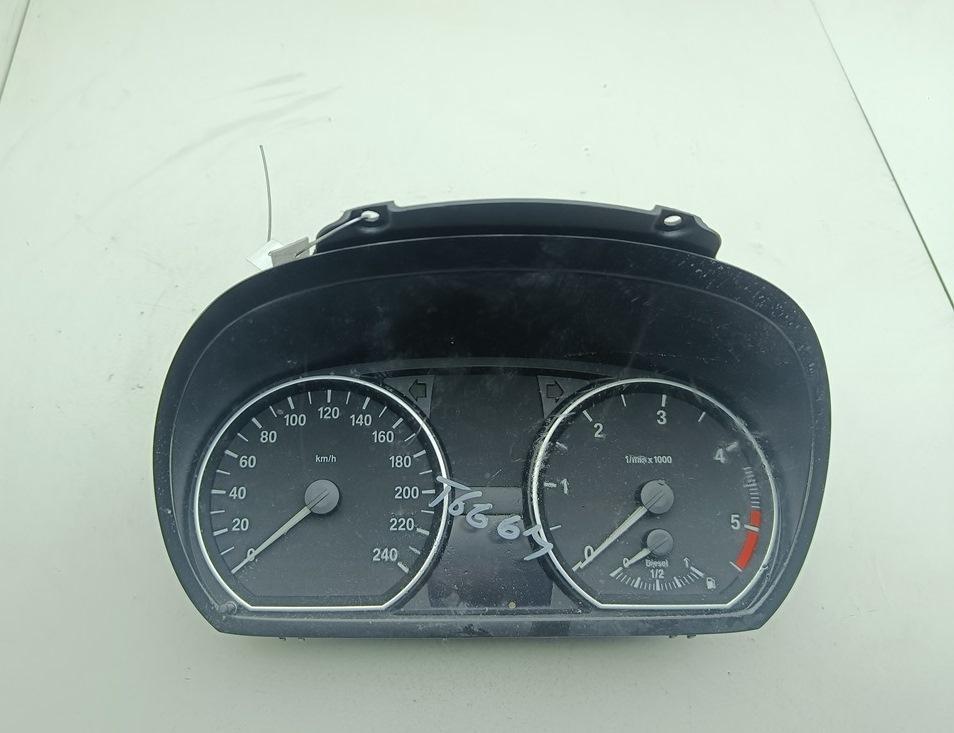 приборная панель BMW 1 E81/E87 2008, 2.0 л., дизель, МКПП, серый, хетчбэк 5 дв., 1041568