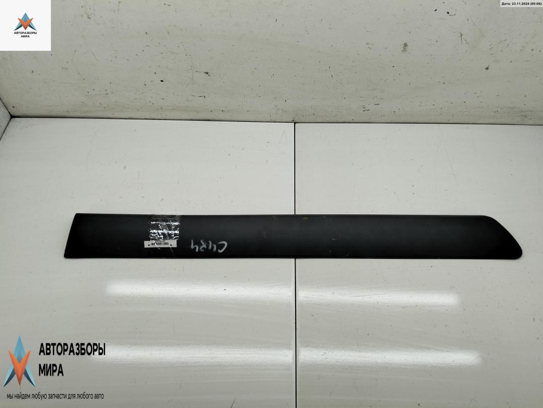 молдинг двери задней правой SEAT Inca 1 поколение 1998, 1.9 л., дизель, МКПП, белый, фургон, 6K9853536 - фото №1