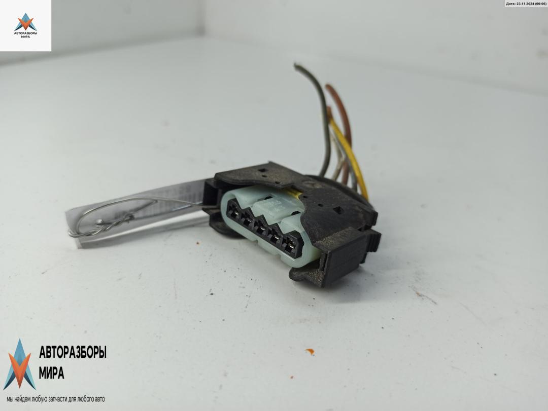 разъем (фишка) проводки Mercedes-Benz A-Класс W168 1998, 1.4 л., бензин, АКПП, зелёный, хетчбэк 5 дв., 2205454628 - фото №1