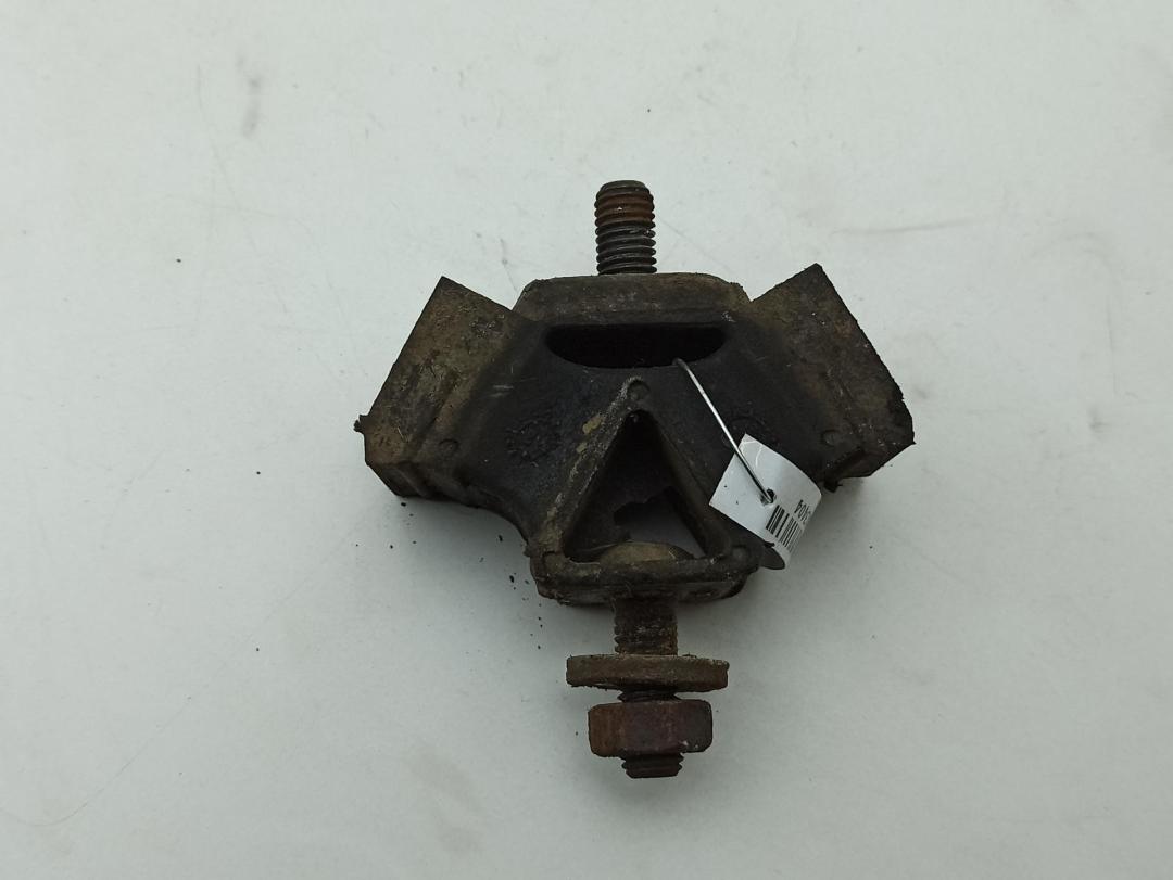 подушка крепления КПП BMW 5 E34 1990, 2.0 л., бензин, МКПП, зелёный, седан, 1138413
