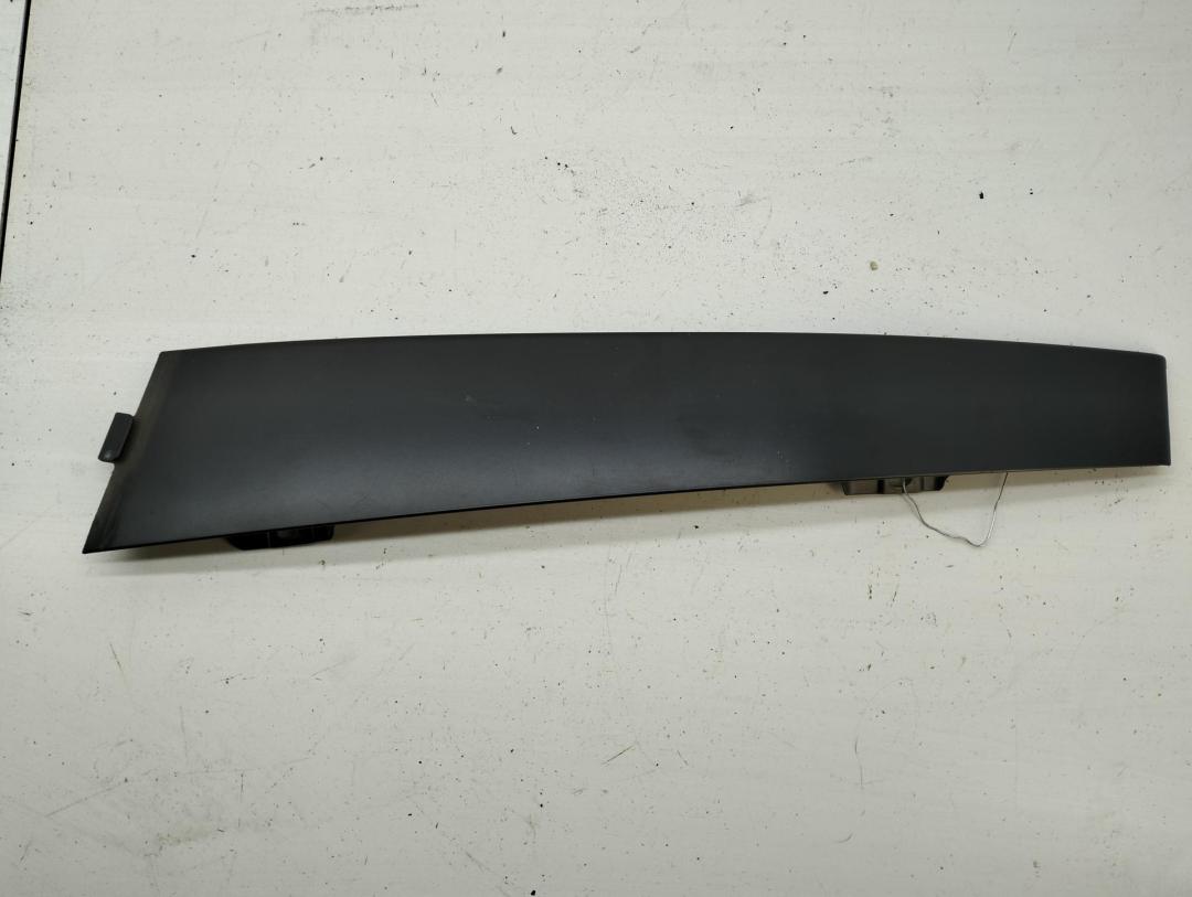 молдинг двери передней правой Volkswagen Passat B6 2005, 2.0 л., бензин, МКПП, синий, универсал, 3C4837902