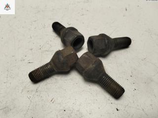 болт колесный Renault Scenic 1 поколение [рестайлинг] 2001, 1.6 л., бензин, МКПП, серый, минивэн, 8200030701