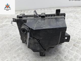 корпус воздушного фильтра Volvo V70 2 поколение [рестайлинг] 2004, 2.4 л., дизель, МКПП, серый, универсал, 8626061