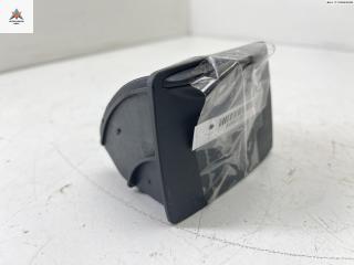 пепельница Jaguar X-Type 1 поколение 2002, 2.0 л., бензин, МКПП, чёрный, седан