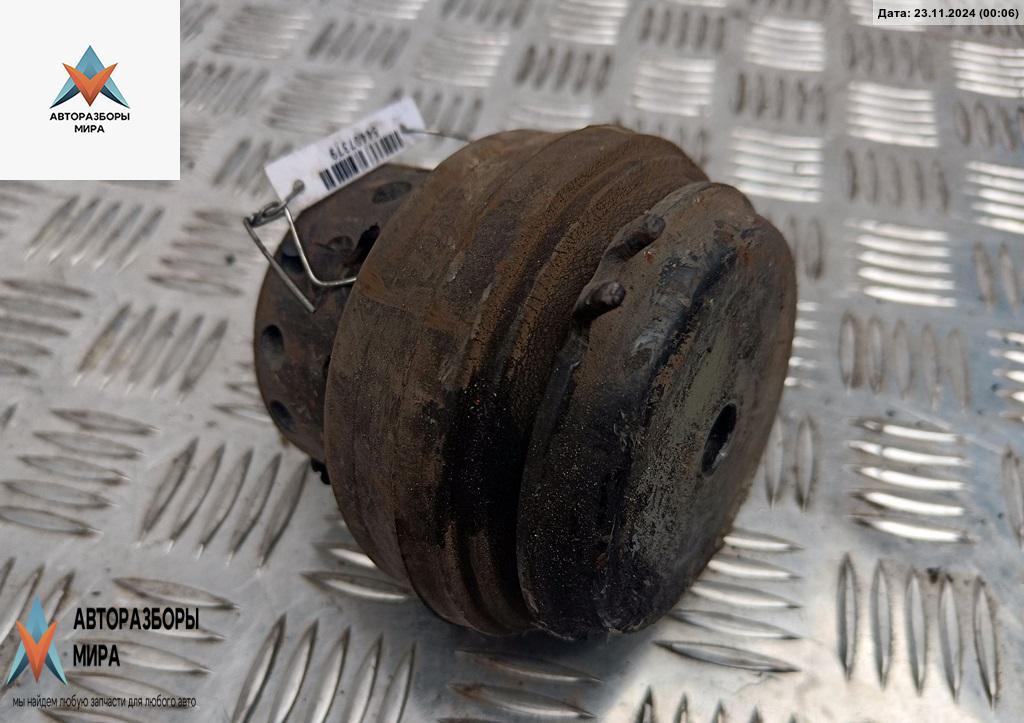 подушка крепления двигателя Volkswagen Caddy 2 поколение 1999, 1.9 л., дизель, МКПП, красный, фургон - фото №1