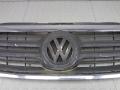 решетка радиатора Volkswagen Tiguan 1 поколение 2009, 2.0 л., дизель, МКПП, внедорожник 5 дв., 5N0853651C - фото №3