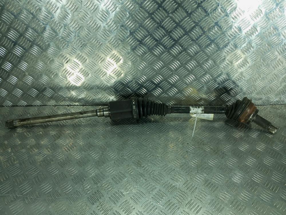 полуось передняя правая (приводной вал, ШРУС) BMW X6 E71/E72 2010, Дизель 3.0, цвет - фото №1