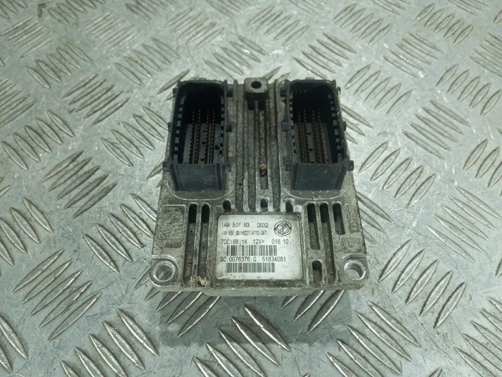 Блок управления двигателем Fiat Punto 3 поколение 2008, цвет, 51834081 - фото №1