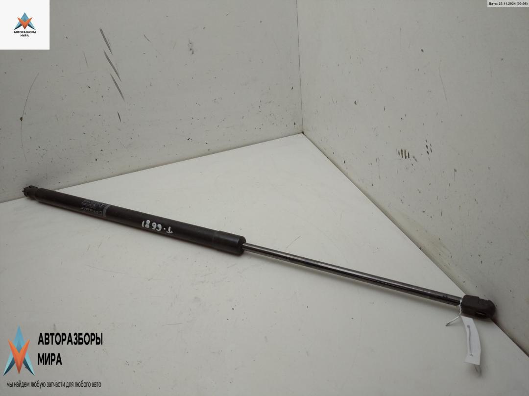 амортизатор крышки багажника (3-5 двери) Mercedes-Benz Vito-2 / Viano W639 2009, 2.2 л., дизель, МКПП, белый, микроавтобус, A6399800064 - фото №1