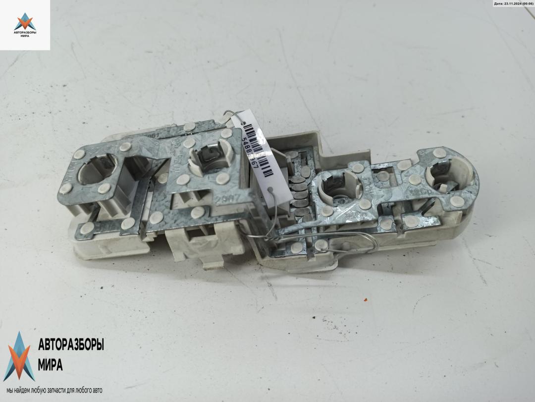Плата фонаря заднего правого Audi A3 8L 1999, 1.8 л., бензин, МКПП, синий, хетчбэк 5 дв., 8L0945257 - фото №1