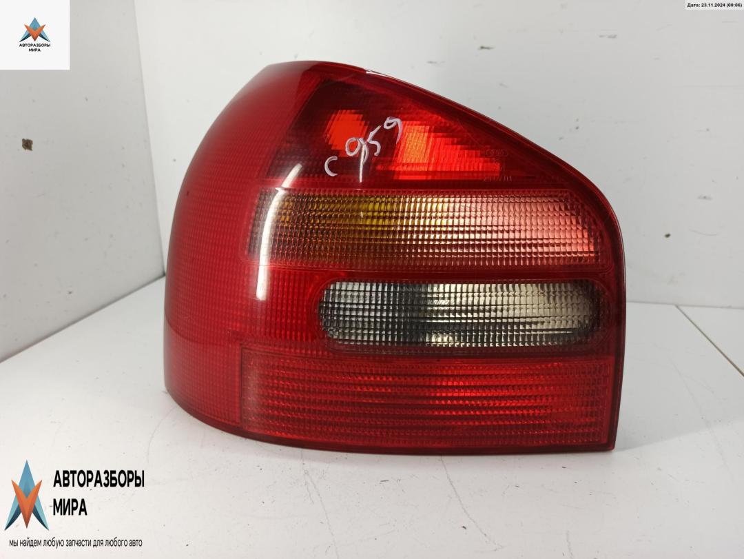 фонарь задний левый Audi A3 8L 1999, 1.8 л., бензин, МКПП, синий, хетчбэк 5 дв., 8L0945095A - фото №1